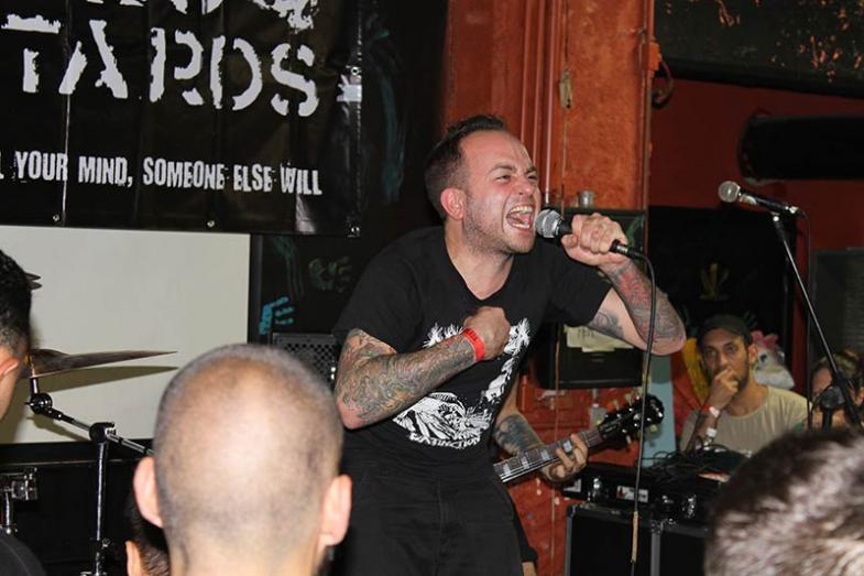 hello-bastards-duofox